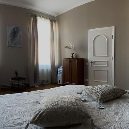 555 Метров До Моря Liepāja Exterior foto
