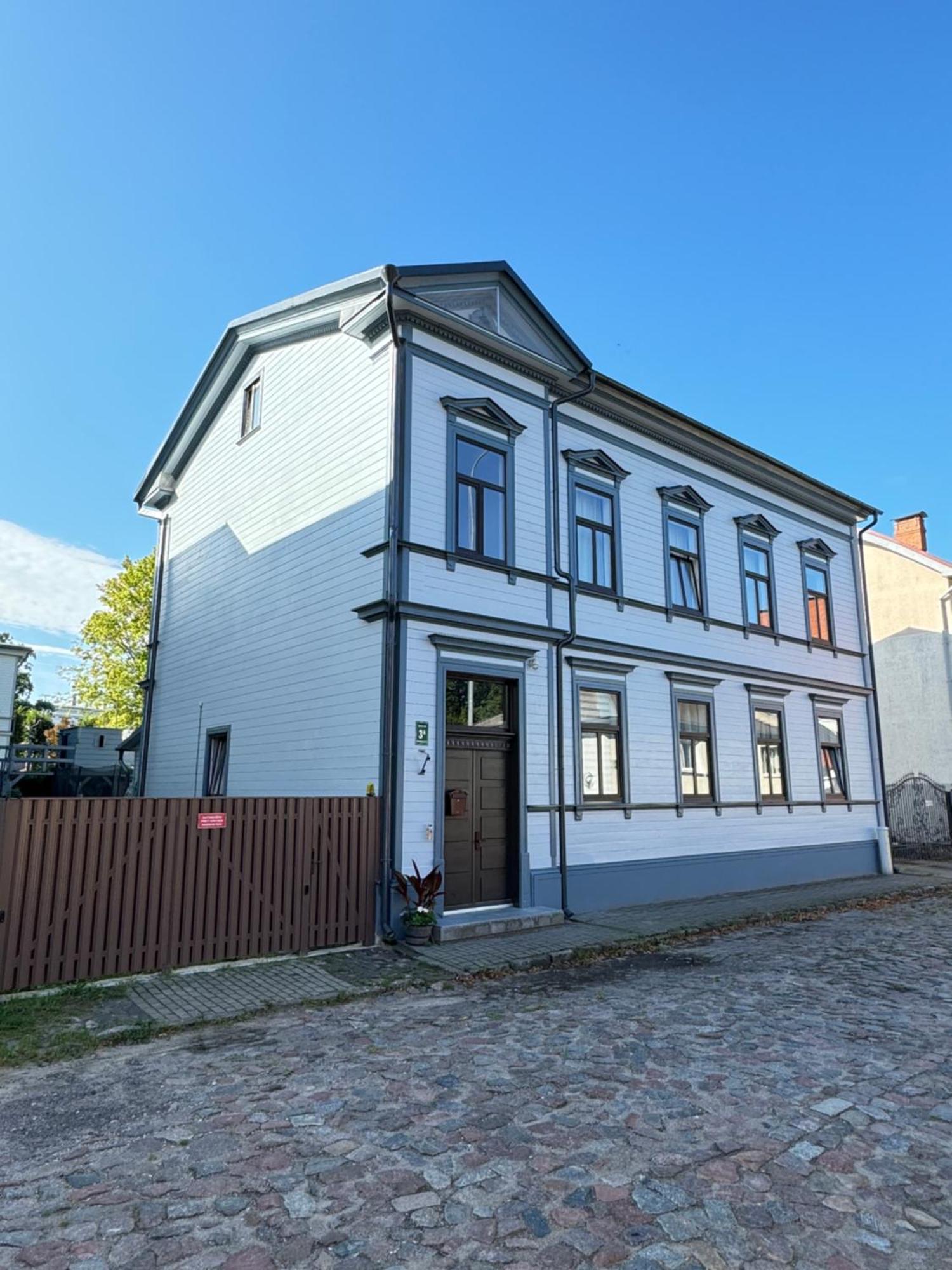 555 Метров До Моря Liepāja Exterior foto